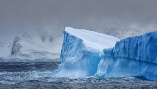Ученые NASA обнаружили вулканы подо льдами Антарктиды