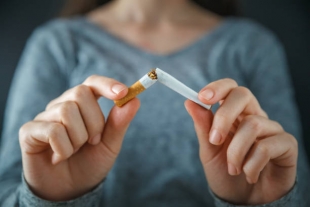 Исследование: поддержка помогает людям бросить курить и снизить риск развития рака