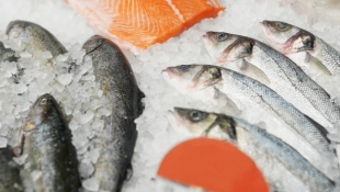 Sustanability: замена красного мяса рыбой защитит людей от многих заболеваний