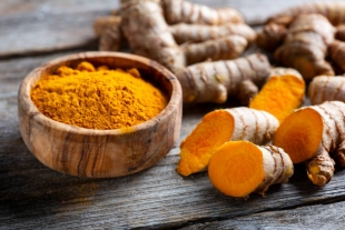 Nutrients: куркумин помогает бороться с воспалением в организме человека