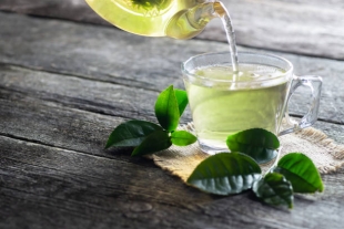 Aging: зеленый чай, ягоды, чеснок и куркума замедляют мужское старение
